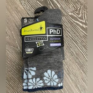 Smartwool PhD Outdoor Light Cushion socks size small new